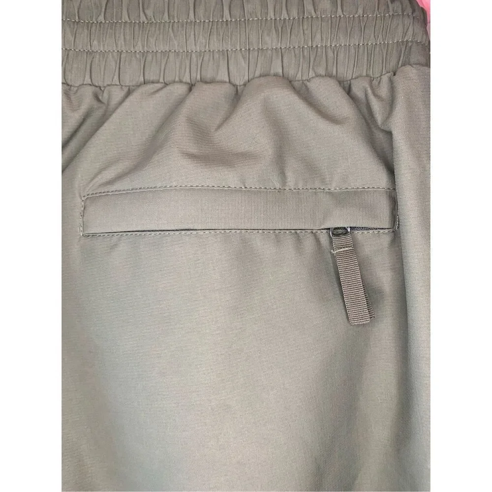 Cabela's Men's Green Mid-Rise Capri Pants Size